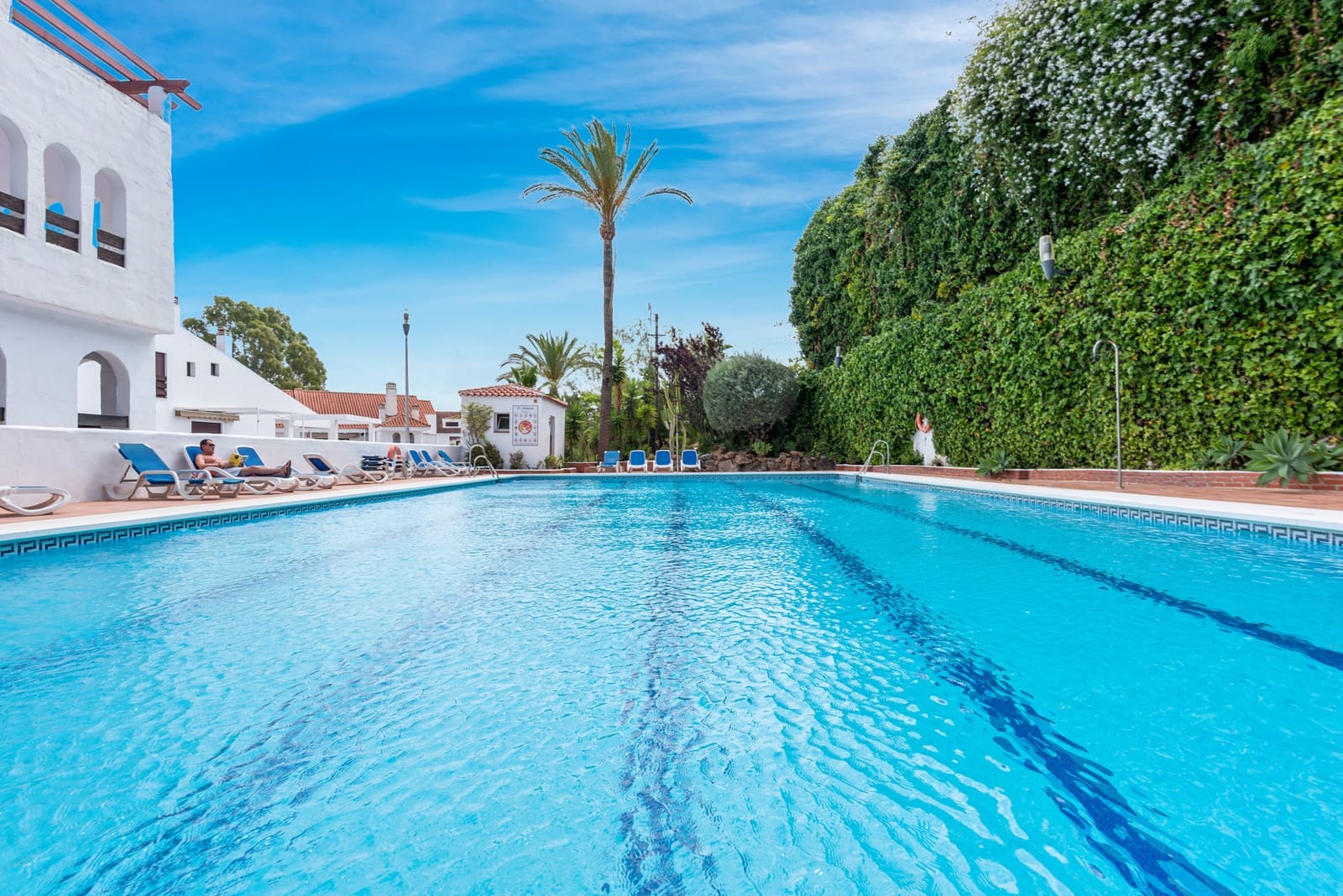 3 slaapkamer Appartement te koop in Marbella met zwembad garage - € 1.075.000 (Ref: 10002274)