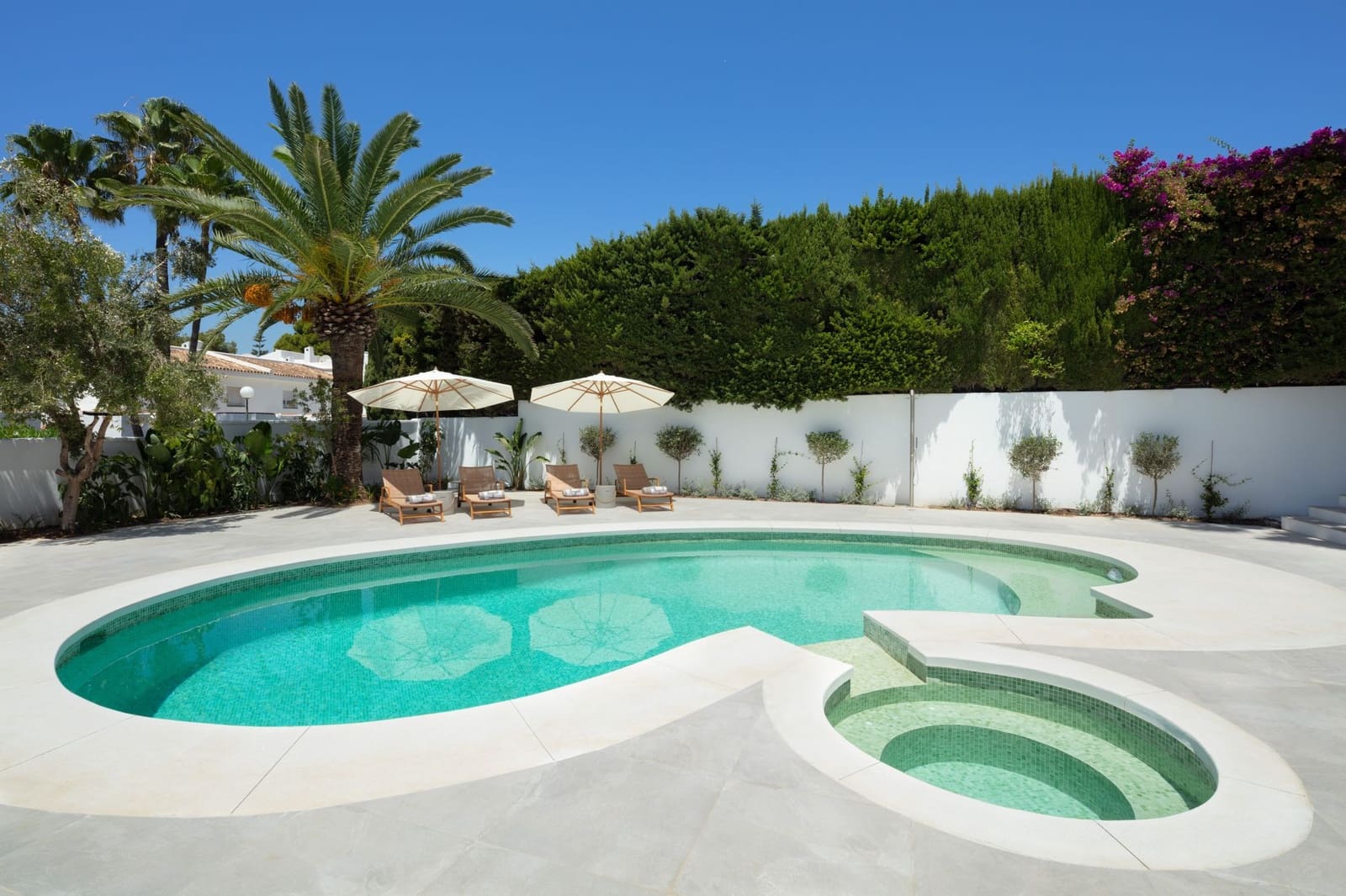 5 slaapkamer Villa te koop in Marbella met zwembad garage - € 3.895.000 (Ref: 10002275)