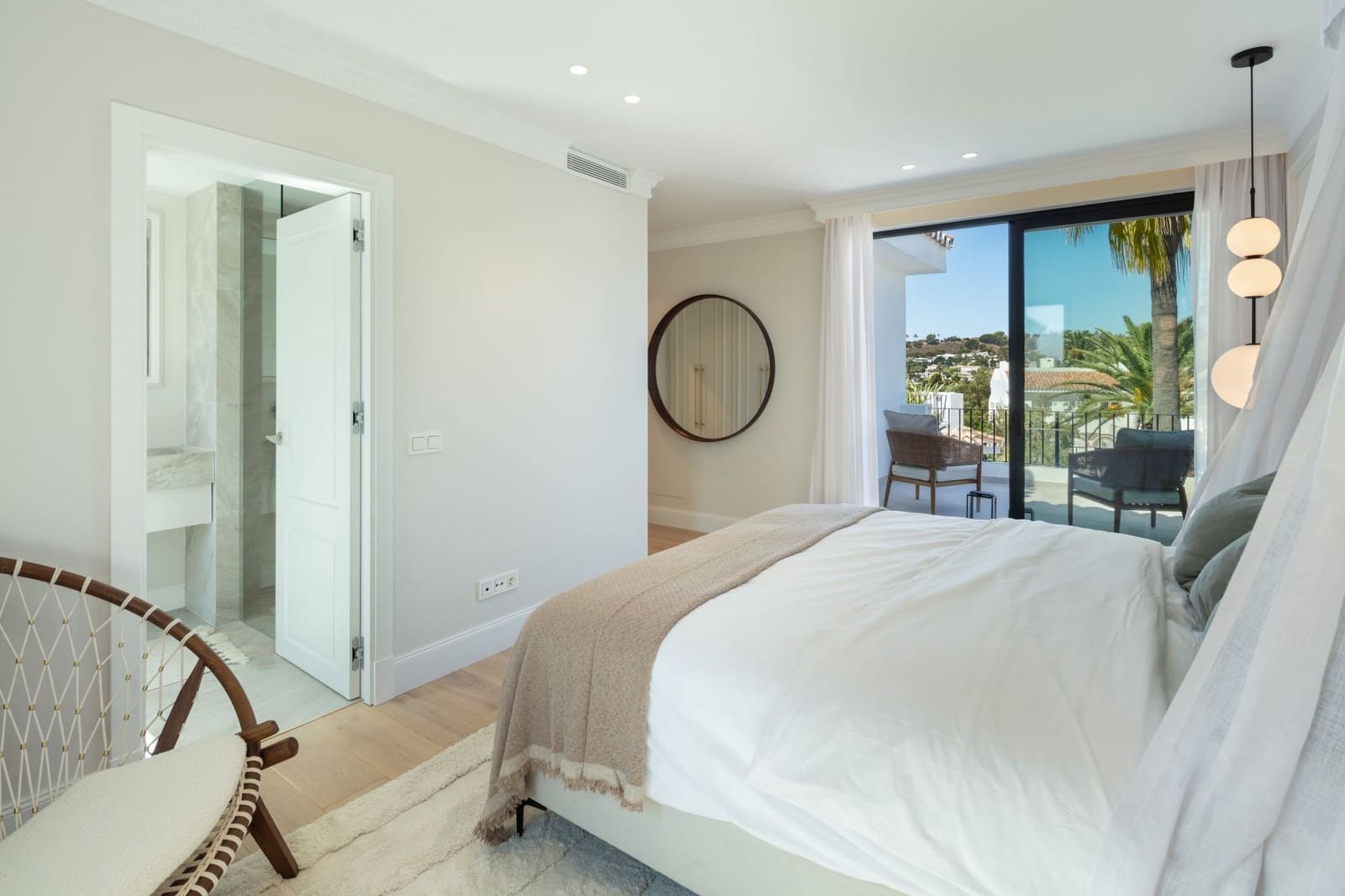 5 slaapkamer Villa te koop in Marbella met zwembad garage - € 3.895.000 (Ref: 10002275)