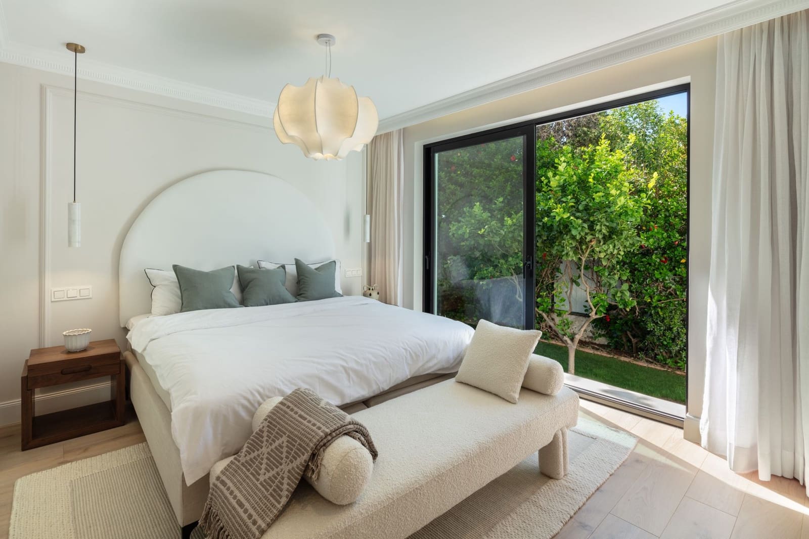 5 slaapkamer Villa te koop in Marbella met zwembad garage - € 3.895.000 (Ref: 10002275)