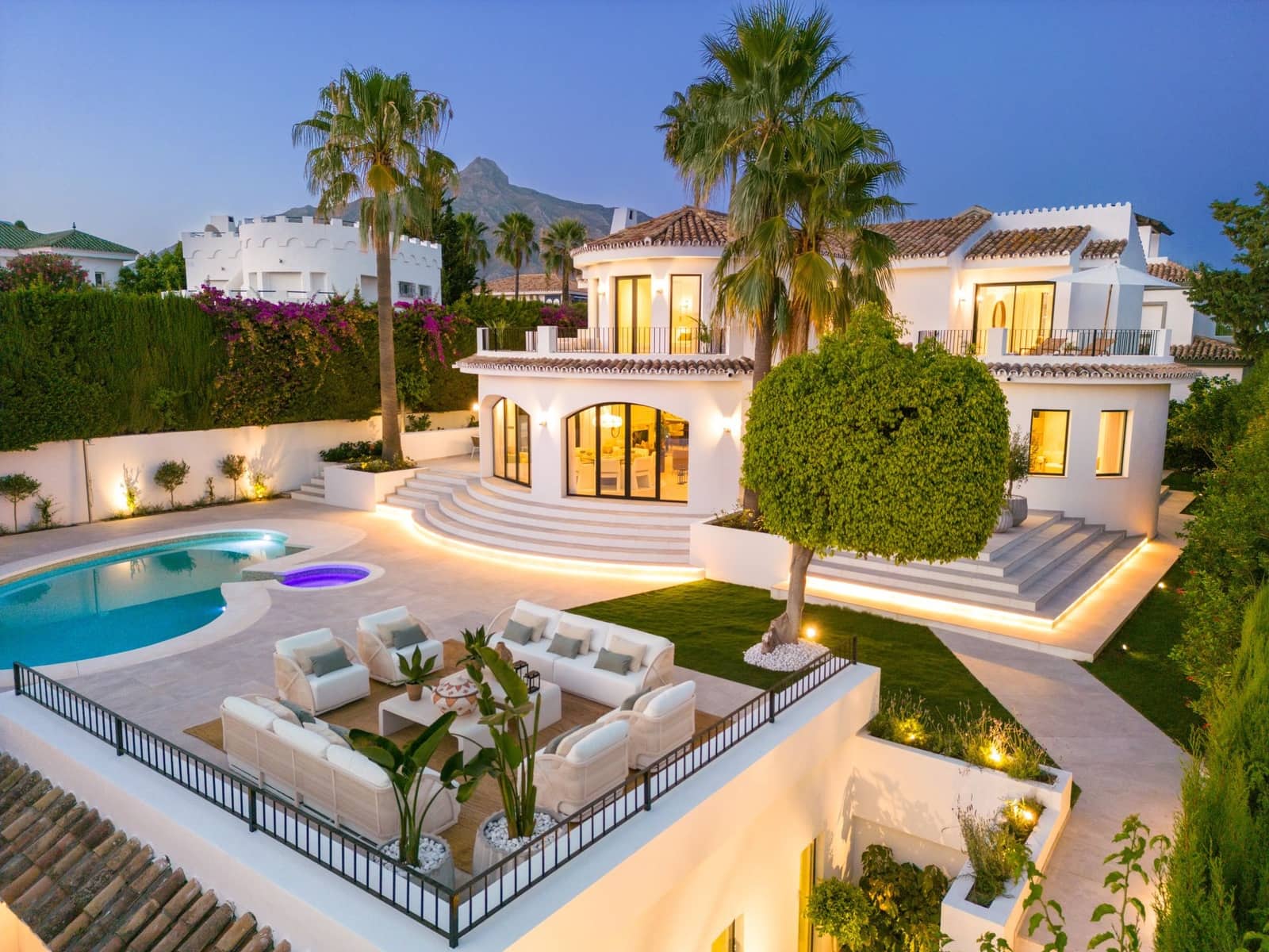 5 slaapkamer Villa te koop in Marbella met zwembad garage - € 3.895.000 (Ref: 10002275)