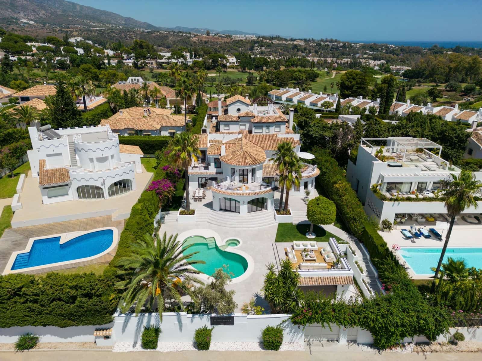 5 slaapkamer Villa te koop in Marbella met zwembad garage - € 3.895.000 (Ref: 10002275)