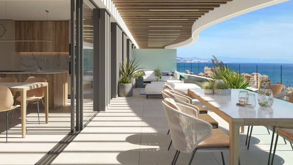 Apartamento de 3 habitaciones en Fuengirola en venta con piscina garaje - 578.000 € (Ref: 10002278)