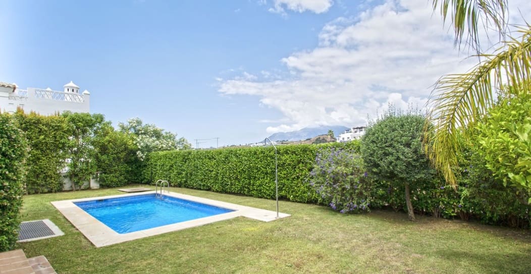 4 chambre Villa/Maison à vendre à Marbella avec piscine garage - 815 000 € (Ref: 10002279)