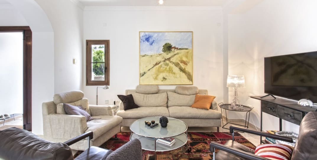 4 sypialnia Willa na sprzedaż w Estepona z basenem garażem - 815 000 € (Ref: 10002280)