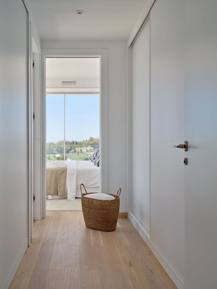 Chalet de 3 habitaciones en Marbella en venta con piscina garaje - 1.690.000 € (Ref: 10002285)