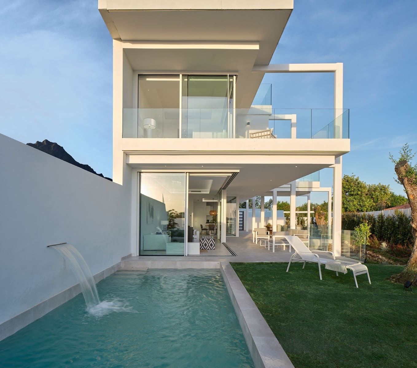Chalet de 3 habitaciones en Marbella en venta con piscina garaje - 1.690.000 € (Ref: 10002285)