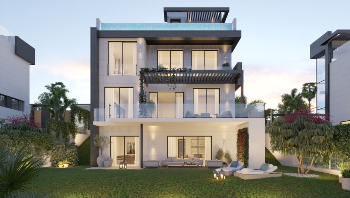 3 bedroom Villa for sale in Marbella with pool garage - € 1,118,000 (Ref: 10002287)