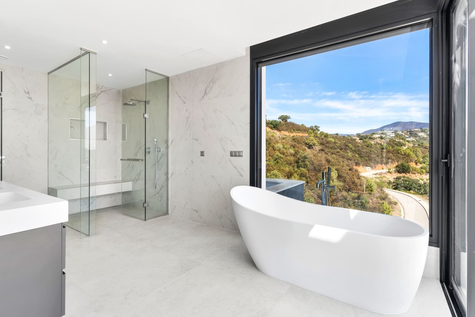 5 chambre Villa/Maison à vendre à Marbella avec piscine garage - 2 450 000 € (Ref: 10002306)