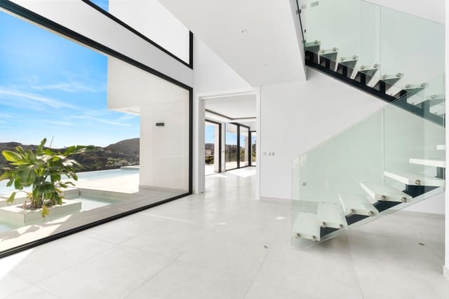 5 chambre Villa/Maison à vendre à Marbella avec piscine garage - 2 450 000 € (Ref: 10002306)