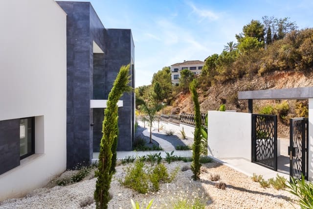 5 chambre Villa/Maison à vendre à Marbella avec piscine garage - 2 450 000 € (Ref: 10002306)
