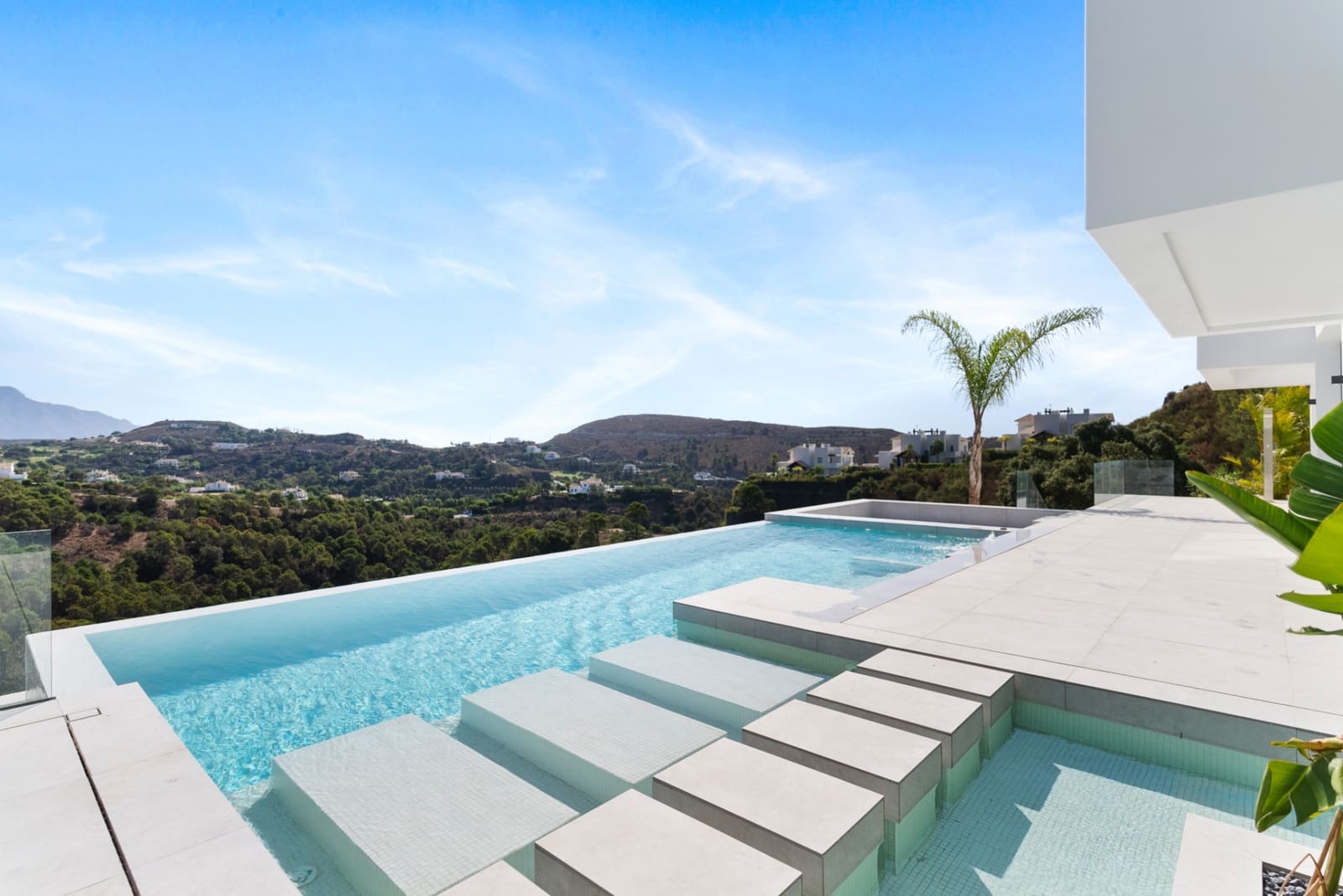 5 chambre Villa/Maison à vendre à Marbella avec piscine garage - 2 450 000 € (Ref: 10002306)
