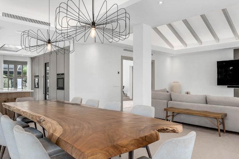 Chalet de 6 habitaciones en Marbella en venta con piscina garaje - 3.700.000 € (Ref: 10002341)