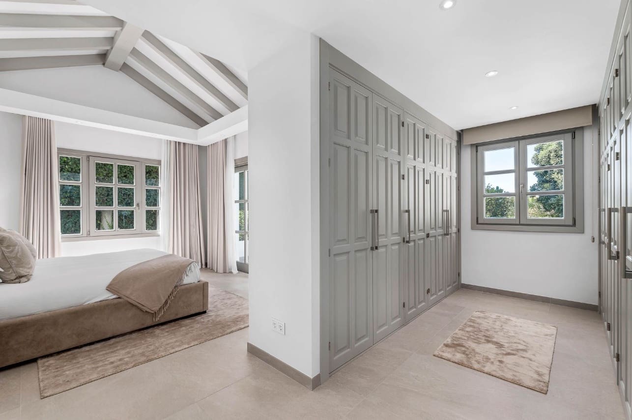 Chalet de 6 habitaciones en Marbella en venta con piscina garaje - 3.700.000 € (Ref: 10002341)