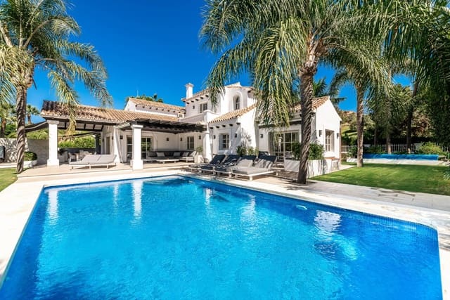 Chalet de 6 habitaciones en Marbella en venta con piscina garaje - 3.700.000 € (Ref: 10002341)