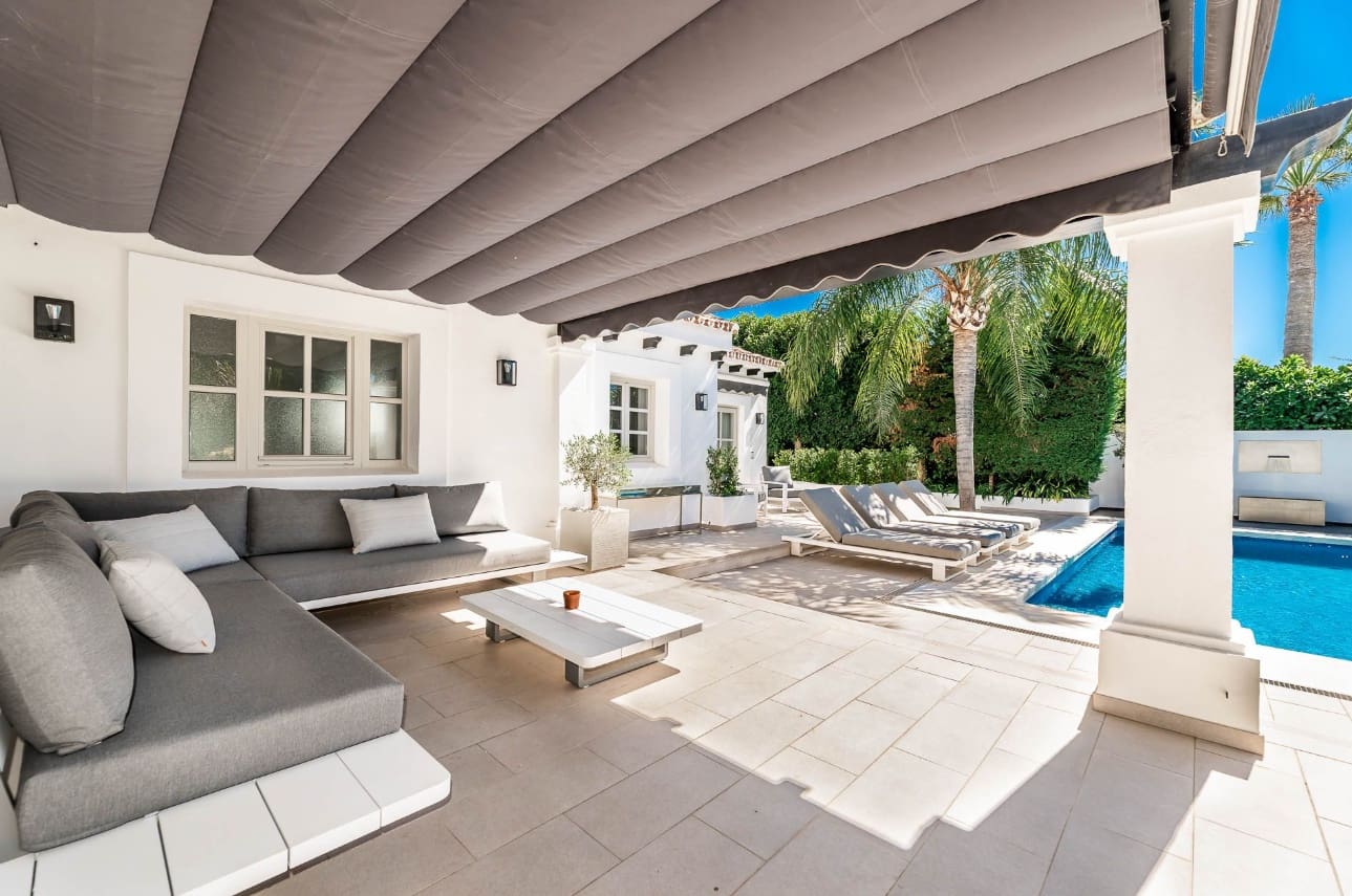 Chalet de 6 habitaciones en Marbella en venta con piscina garaje - 3.700.000 € (Ref: 10002341)