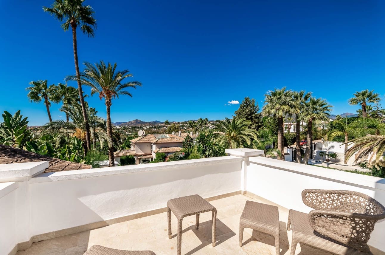 Chalet de 6 habitaciones en Marbella en venta con piscina garaje - 3.700.000 € (Ref: 10002341)