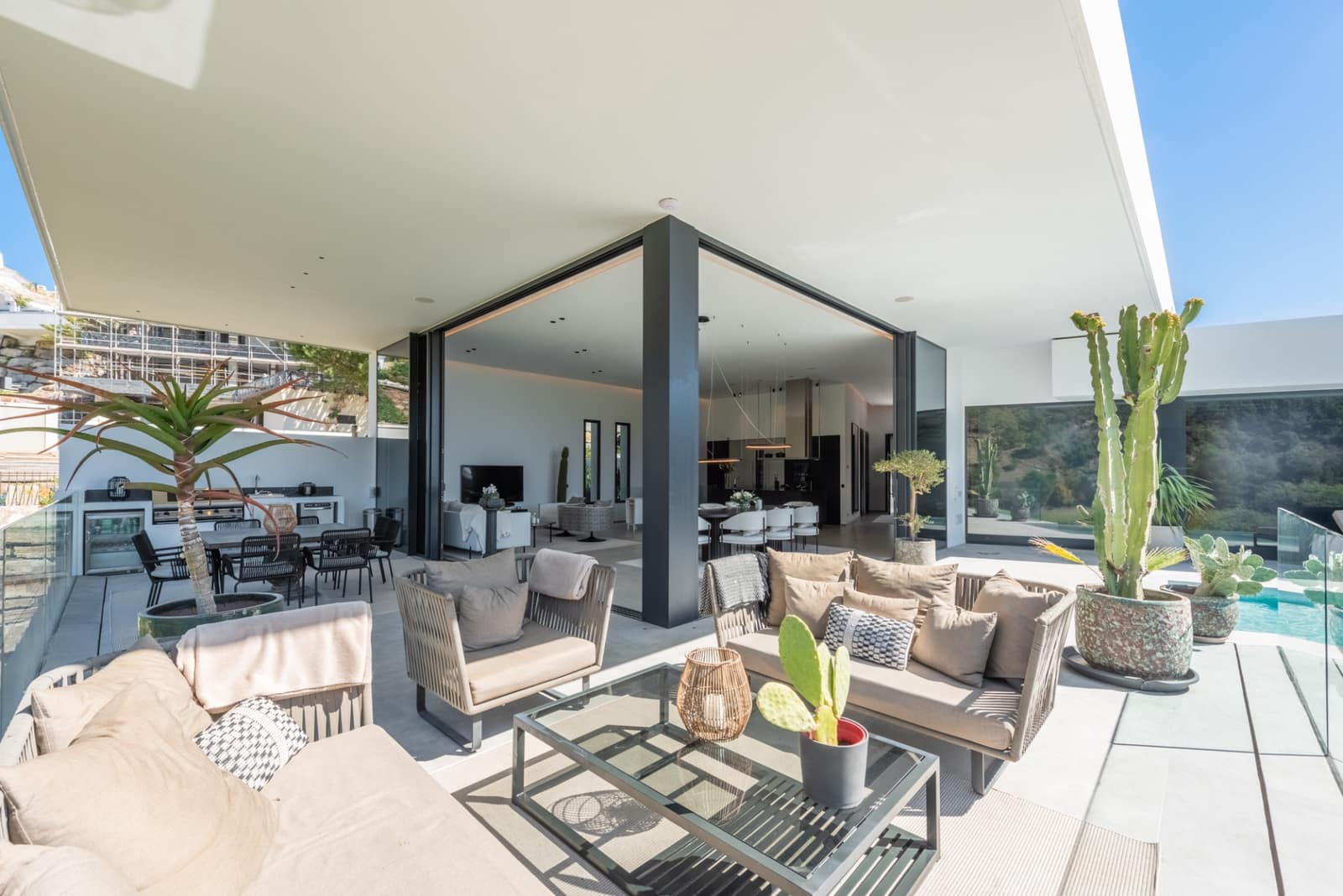 4 slaapkamer Villa te koop in Marbella met zwembad garage - € 2.985.000 (Ref: 10002343)