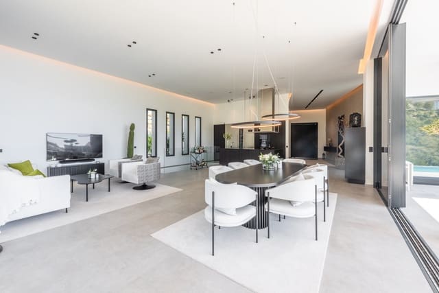 4 slaapkamer Villa te koop in Marbella met zwembad garage - € 2.985.000 (Ref: 10002343)