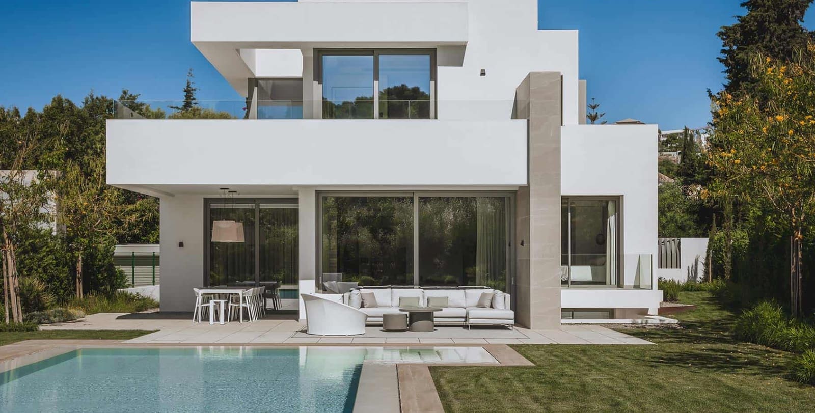 5 slaapkamer Villa te koop in Marbella met zwembad garage - € 2.295.000 (Ref: 10002347)