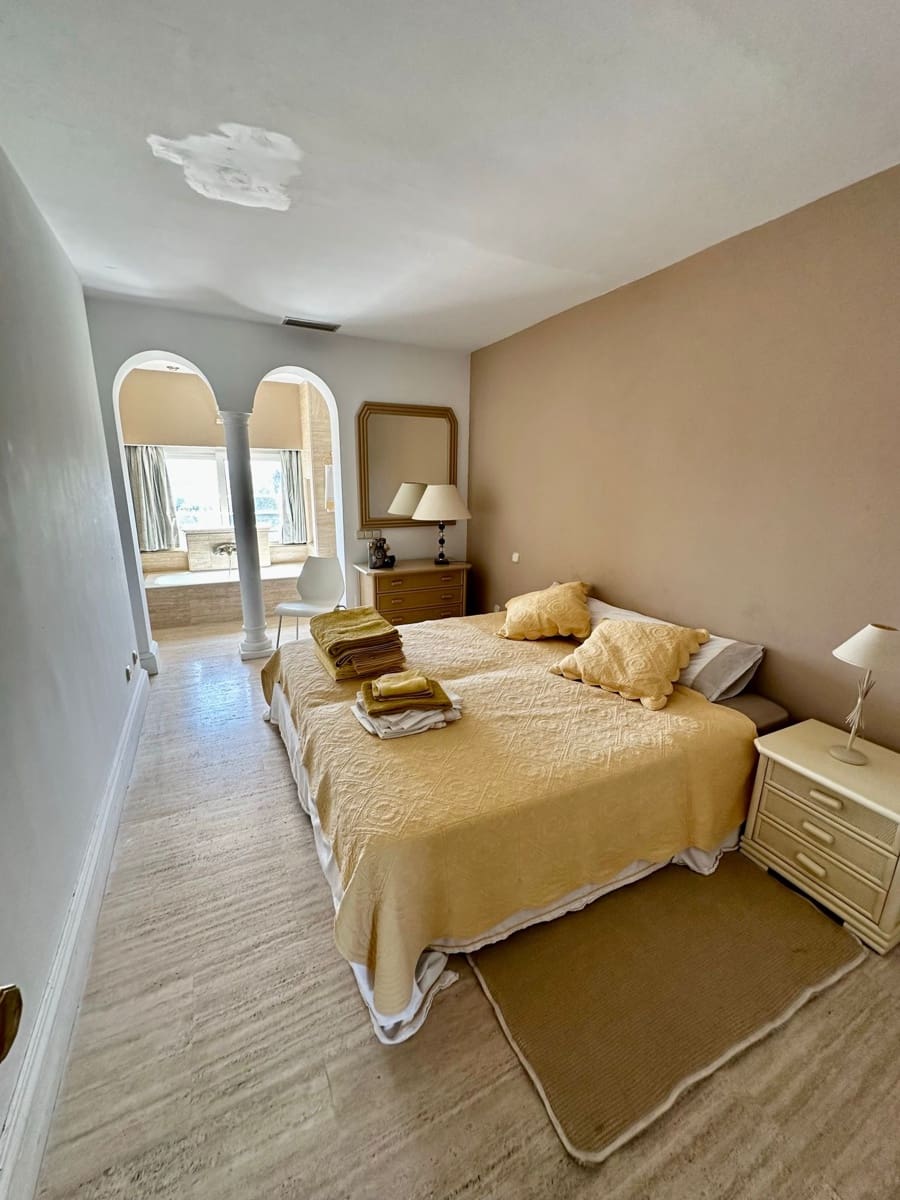 3 quarto Apartamento para venda em Marbella com piscina - 695 000 € (Ref: 10002348)