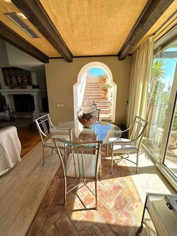 3 quarto Apartamento para venda em Marbella com piscina - 695 000 € (Ref: 10002348)