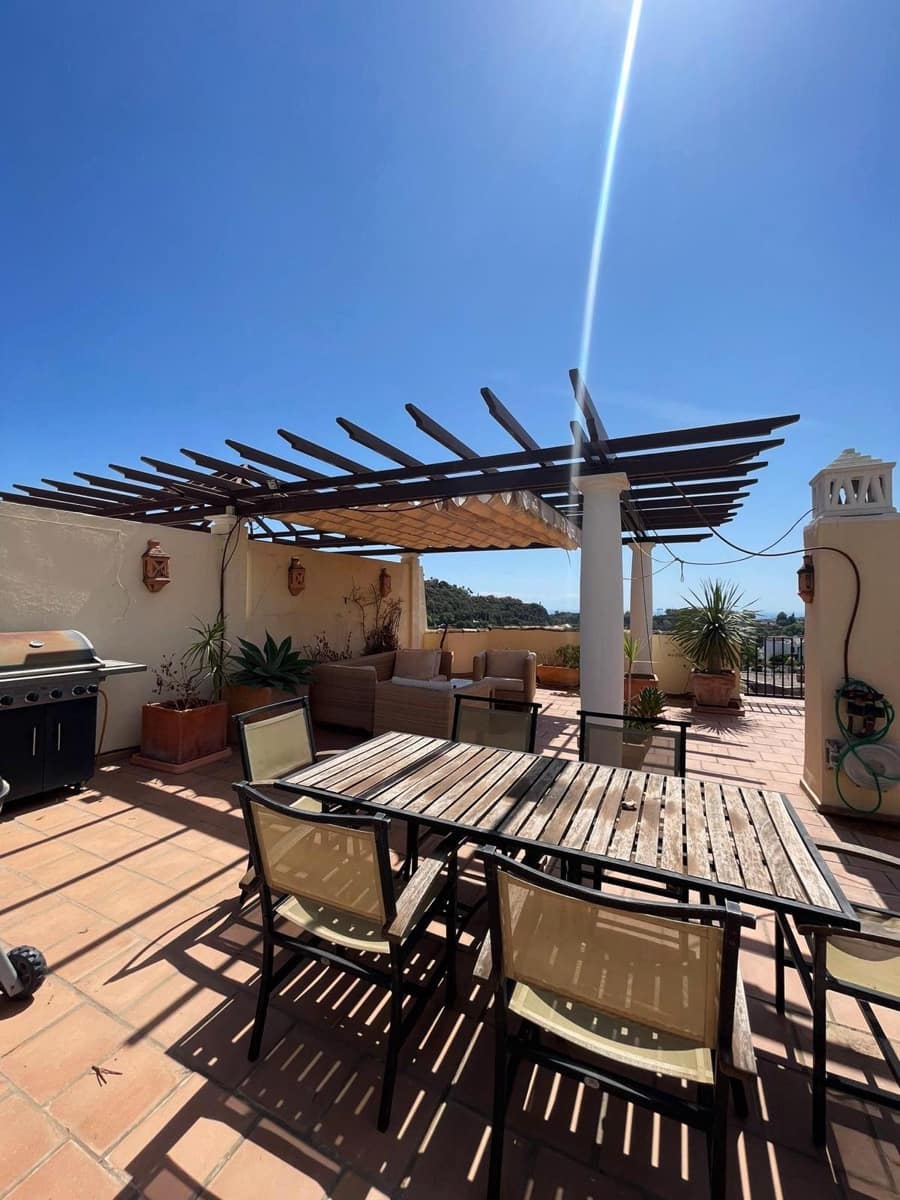 3 sypialnia Apartament na sprzedaż w Marbella z basenem garażem - 500 000 € (Ref: 10002350)