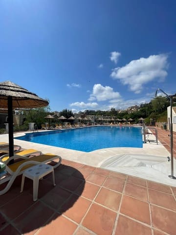 3 sypialnia Apartament na sprzedaż w Marbella z basenem garażem - 500 000 € (Ref: 10002350)