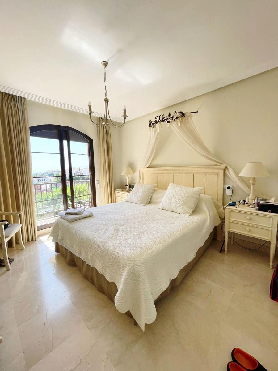 3 sypialnia Apartament na sprzedaż w Marbella z basenem garażem - 500 000 € (Ref: 10002350)