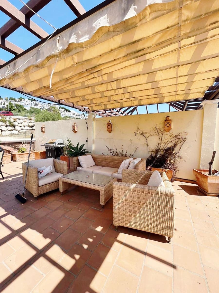 3 sypialnia Apartament na sprzedaż w Marbella z basenem garażem - 500 000 € (Ref: 10002350)