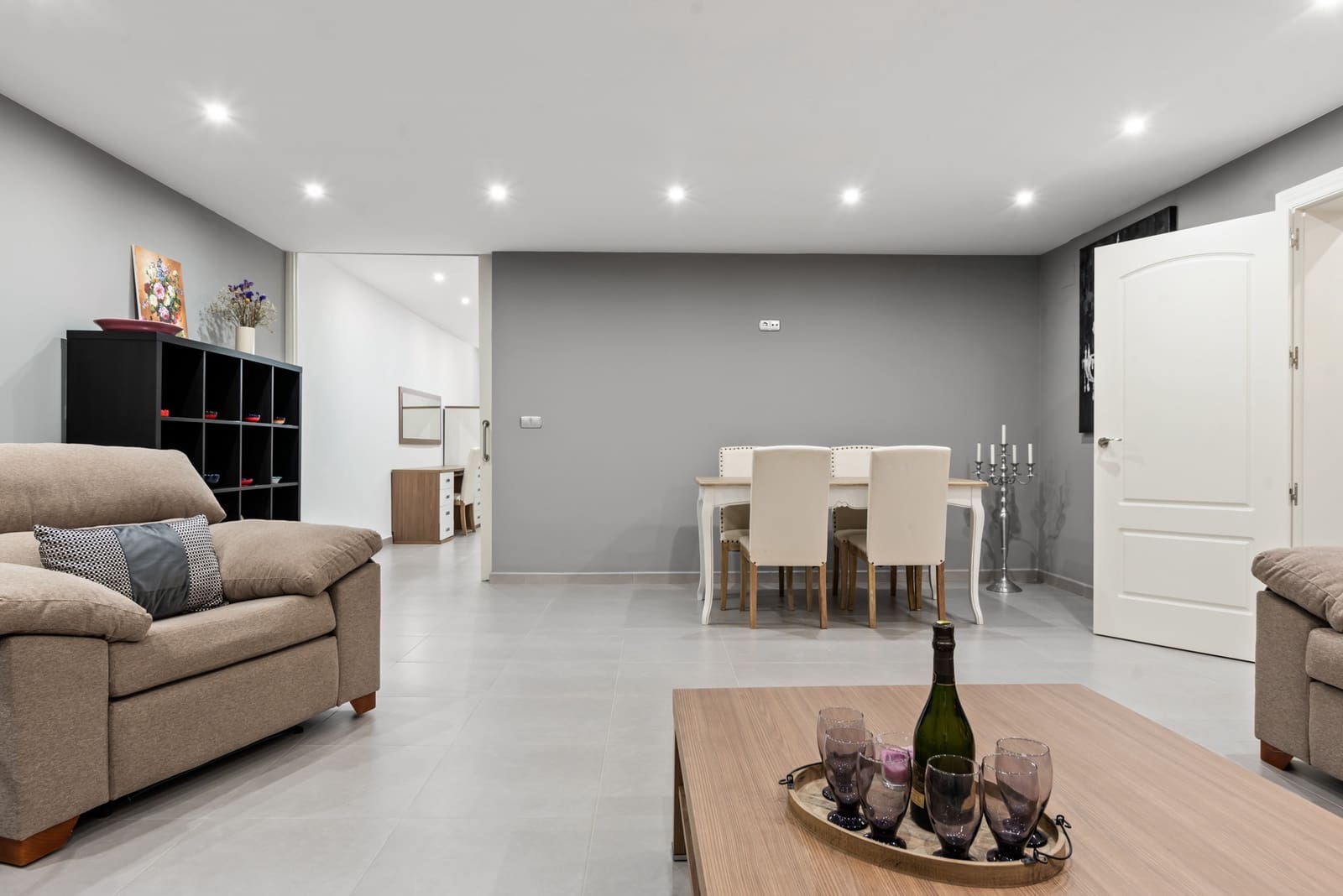 4 sovrum Villa till salu i Marbella med pool garage - 1 950 000 € (Ref: 10002351)