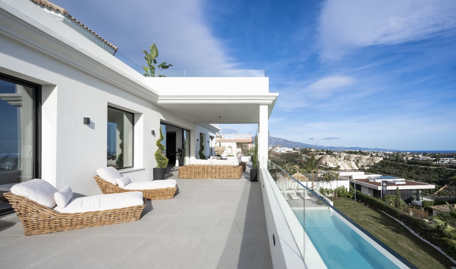 6 Zimmer Villa zu verkaufen in Marbella mit Pool Garage - 9.950.000 € (Ref: 10002352)