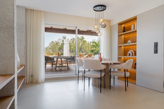 3 chambre Appartement à vendre à Marbella avec piscine garage - 995 000 € (Ref: 10002353)