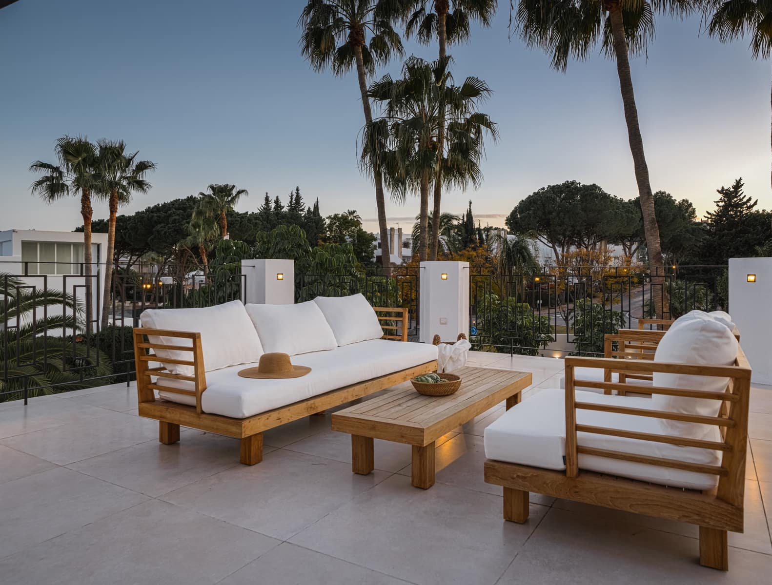 5 sovrum Villa till salu i Marbella med pool garage - 2 295 000 € (Ref: 10002354)