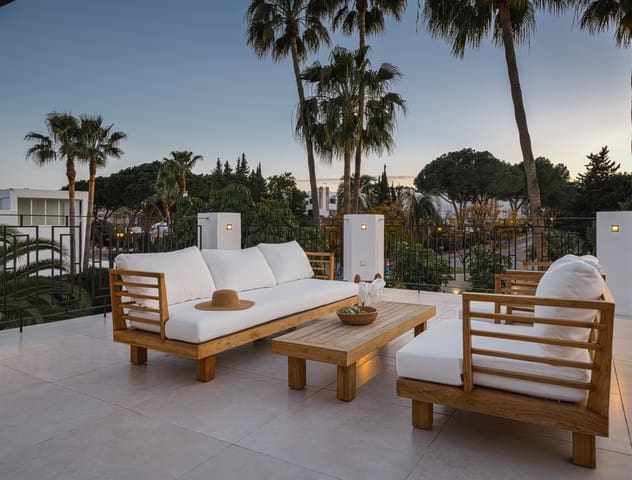 5 sovrum Villa till salu i Marbella med pool garage - 2 295 000 € (Ref: 10002354)