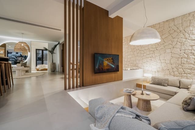 4 sypialnia Willa na sprzedaż w Marbella z basenem garażem - 2 650 000 € (Ref: 10002355)