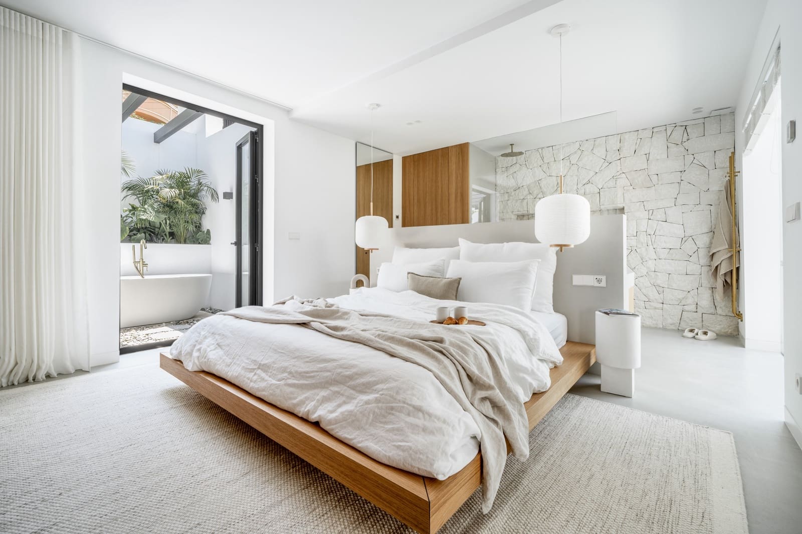 4 sypialnia Willa na sprzedaż w Marbella z basenem garażem - 2 650 000 € (Ref: 10002355)