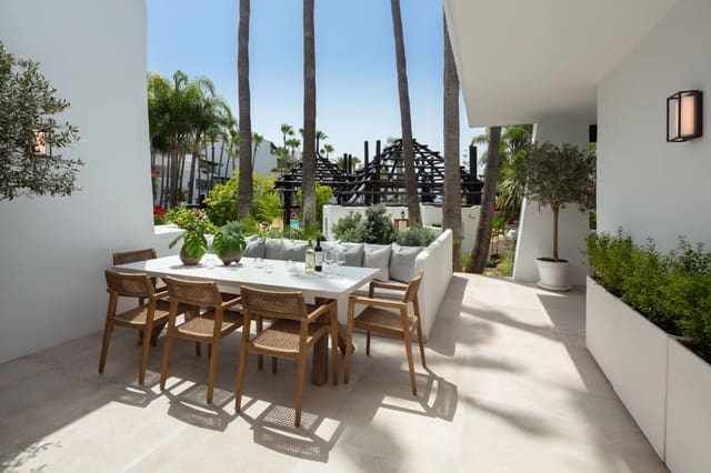4 sypialnia Apartament na sprzedaż w Marbella z basenem garażem - 3 750 000 € (Ref: 10002358)