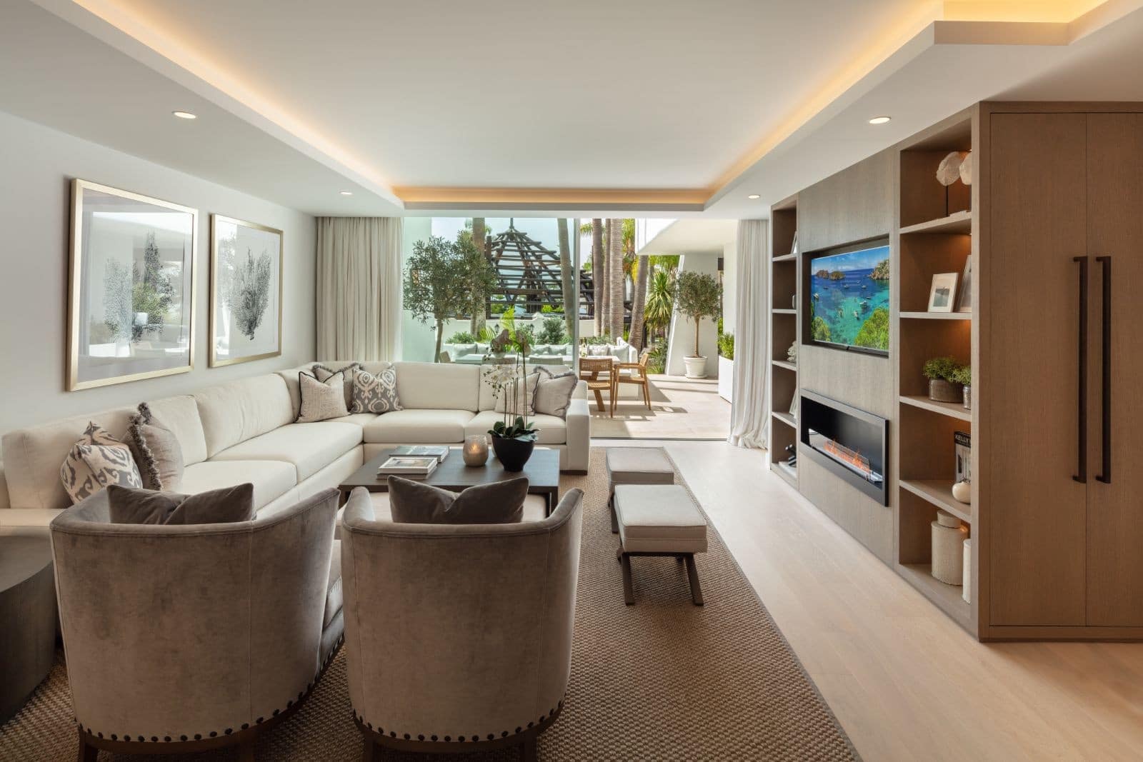 4 sypialnia Apartament na sprzedaż w Marbella z basenem garażem - 3 750 000 € (Ref: 10002358)