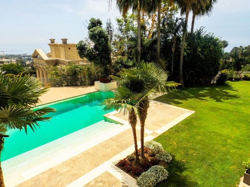 6 bedroom Villa for sale in Marbella with pool garage - € 6,595,000 (Ref: 10002359)