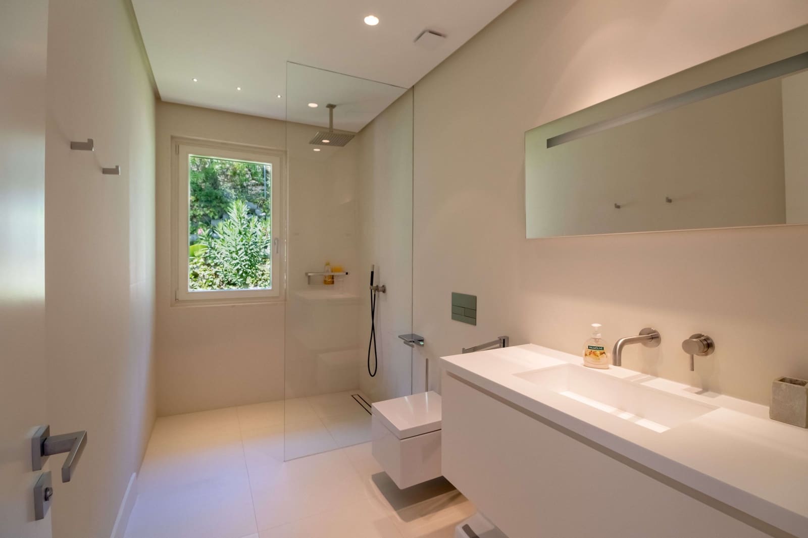 5 bedroom Villa for sale in Marbella with pool garage - € 9,400,000 (Ref: 10002360)