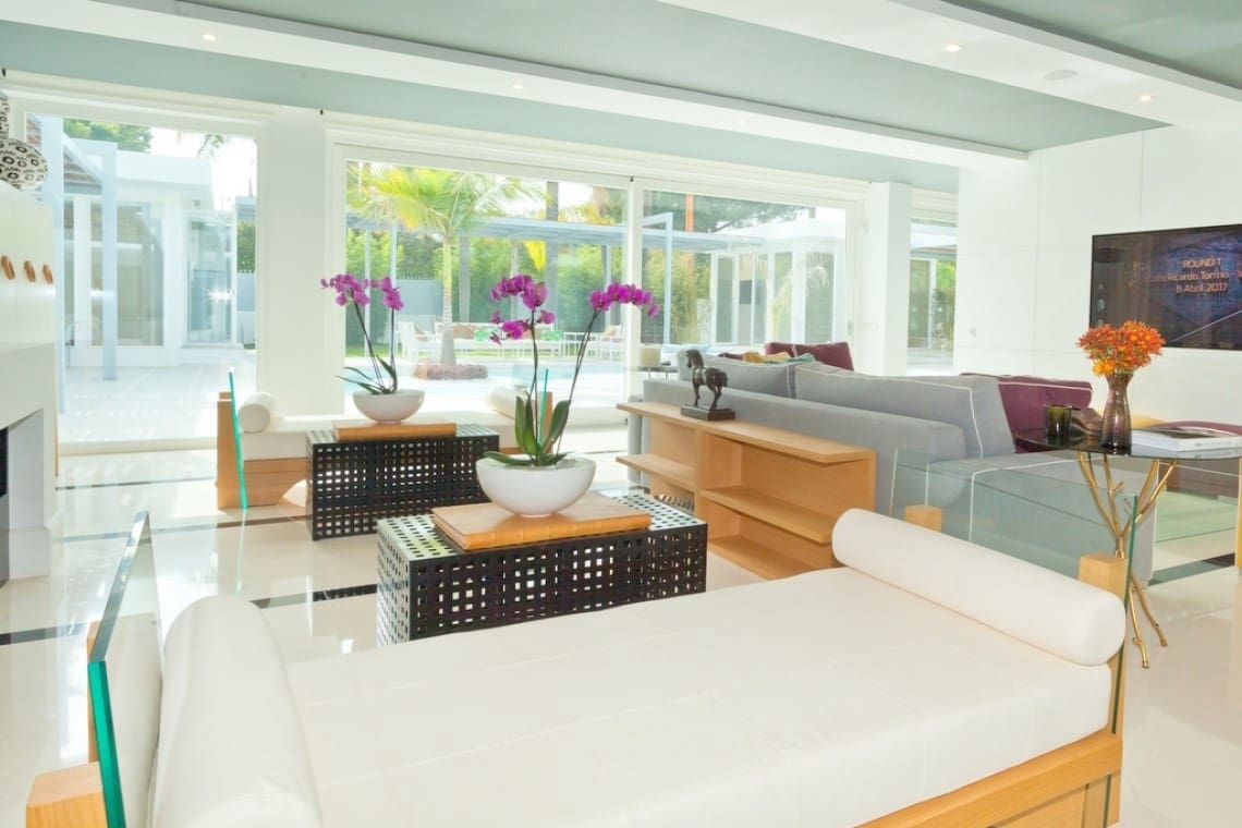 7 sypialnia Willa na sprzedaż w Marbella z basenem garażem - 5 950 000 € (Ref: 10002361)