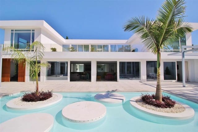 7 sypialnia Willa na sprzedaż w Marbella z basenem garażem - 5 950 000 € (Ref: 10002361)