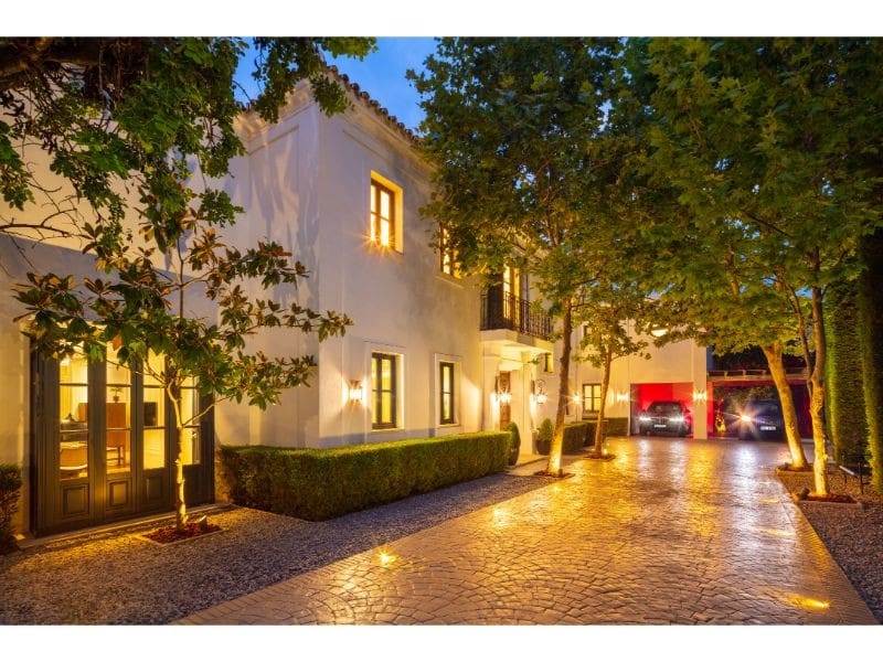 Chalet de 7 habitaciones en Marbella en venta con piscina garaje - 12.500.000 € (Ref: 10002362)