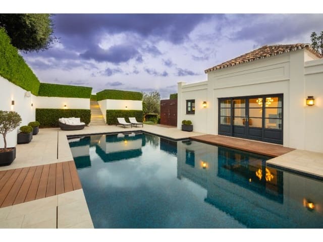 Chalet de 7 habitaciones en Marbella en venta con piscina garaje - 12.500.000 € (Ref: 10002362)