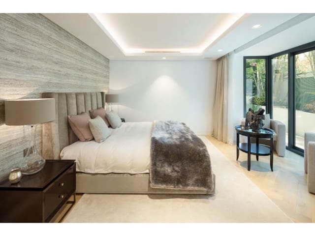 4 sypialnia Willa na sprzedaż w Marbella z basenem garażem - 9 695 000 € (Ref: 10002363)