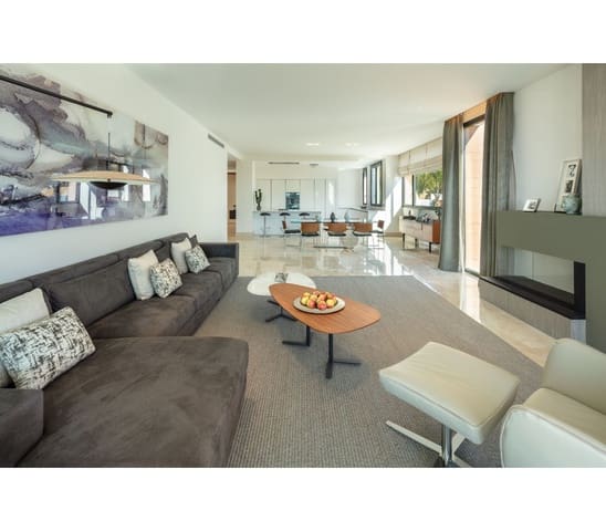 3 sypialnia Apartament na sprzedaż w Marbella z basenem garażem - 2 995 000 € (Ref: 10002364)