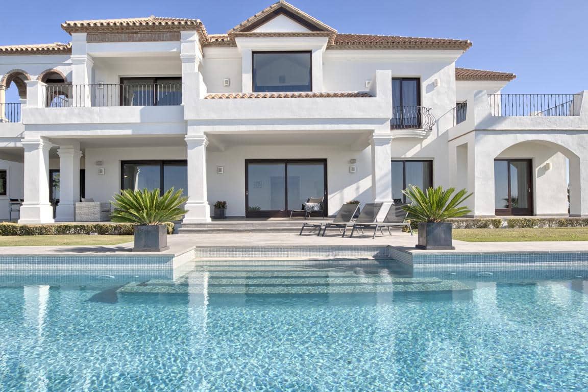 6 soveværelse Villa til salg i Marbella med swimmingpool garage - € 3.195.000 (Ref: 10002365)