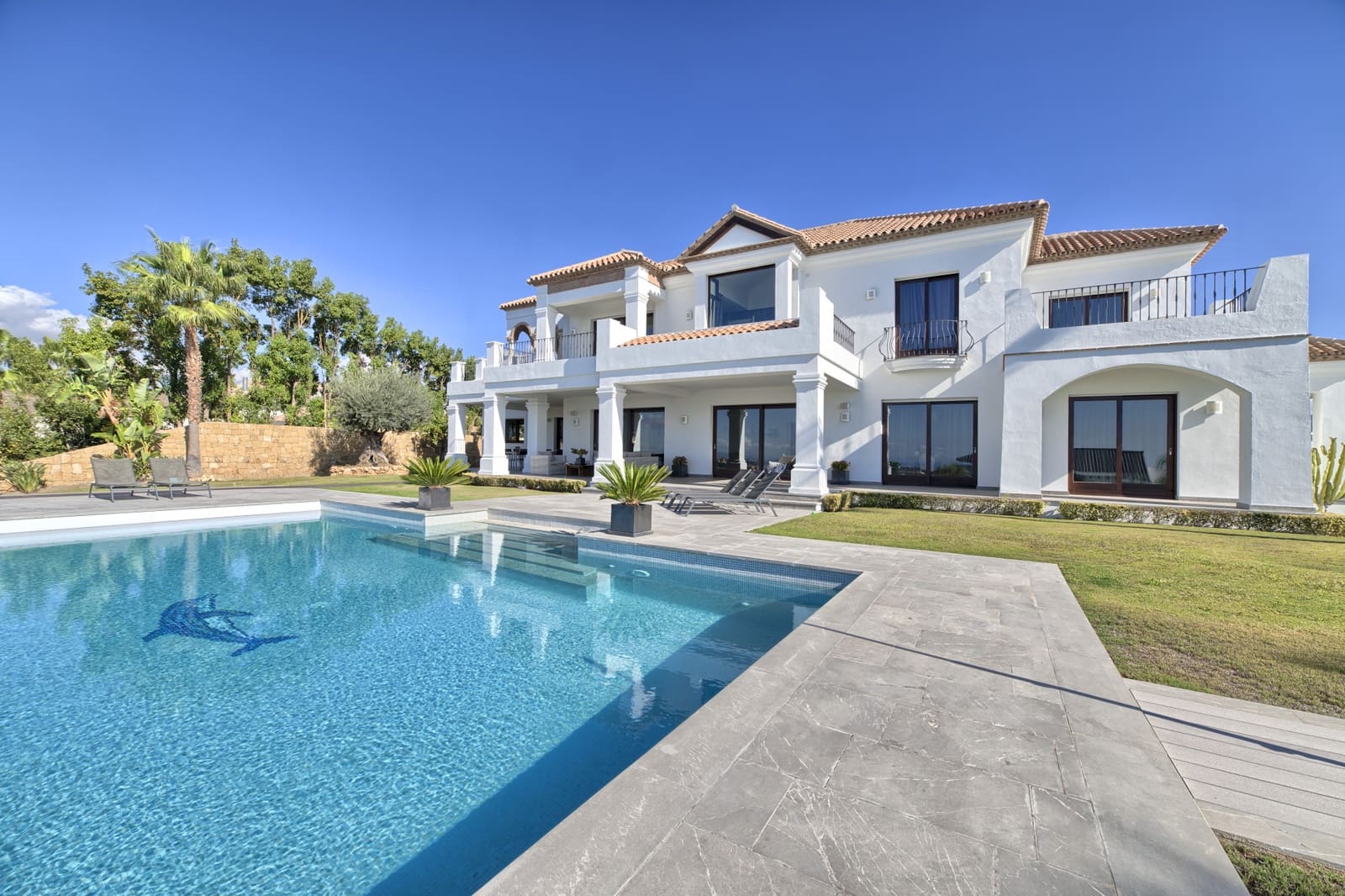 6 soveværelse Villa til salg i Marbella med swimmingpool garage - € 3.195.000 (Ref: 10002365)