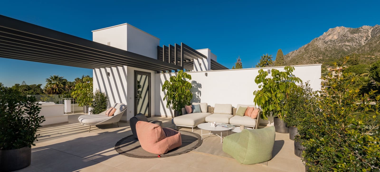 3 soverom Villa til salgs i Marbella med svømmebasseng garasje - € 1 950 000 (Ref: 10002368)